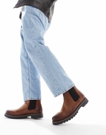 schuh Dawson chelsea boots in brown leather