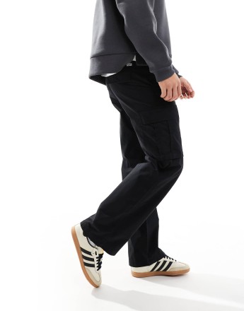 Jack & Jones bill wide fit cargo in black