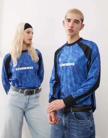 Umbro printed long sleeve jersey t-shirt in blue and black