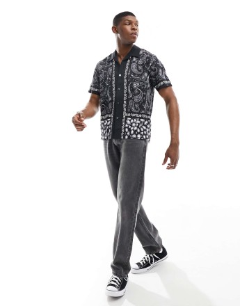 Pretty Green eclispse paisley shirt in black