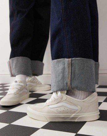 Vans Rowley Classic suede trainers in off white