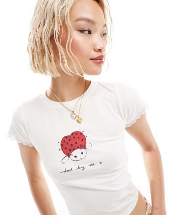 Motel don't bug me ladybird t-shirt in off white