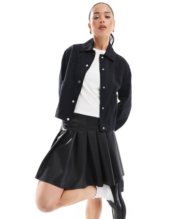 New Look cropped cotton shacket in black