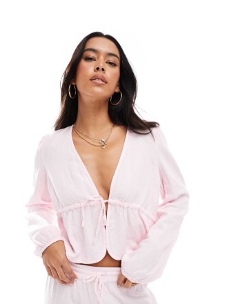 Pieces crinkle cotton tie front cropped blouse co-ord in light pink