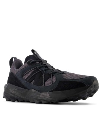 New Balance Tektrel trainers in black