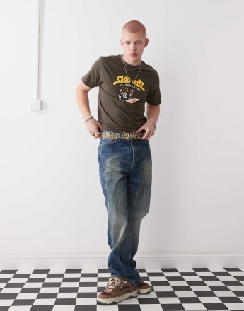 Santa Cruz surf logo graphic t-shirt in brown