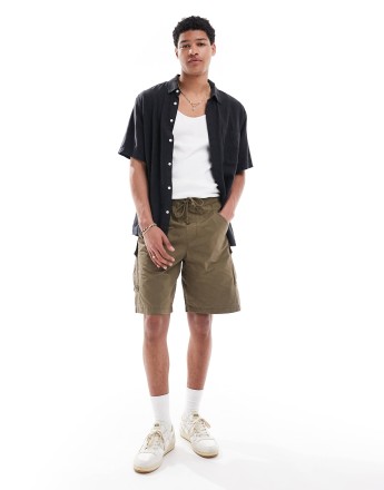 Pull&Bear cargo short in khaki