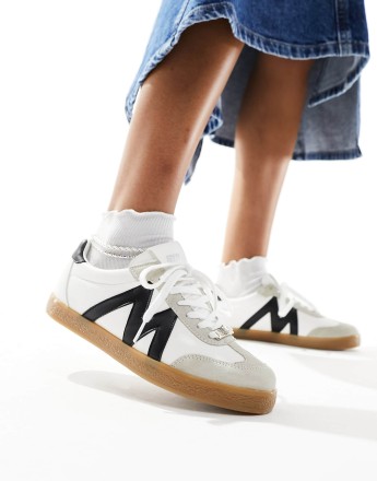 Steve Madden Escapade trainers in white
