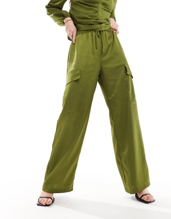 Y.A.S Ezra straight cargo pant co ord in olive green