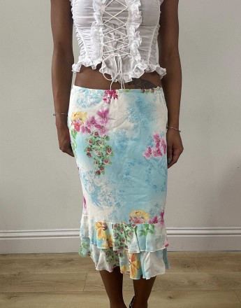 Vintage floral midi length with ruffle detail in blue