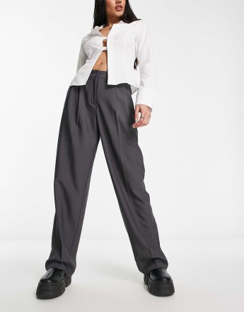 ONLY pleat wide leg tailored trousers in charcoal