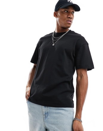 Jack & Jones oversized 200gsm heavyweight t-shirt in black