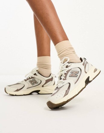 New Balance 530 trainers in off white and beige