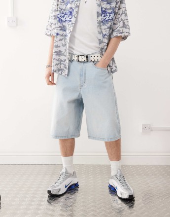 COLLUSION denim skater jorts in lightwash