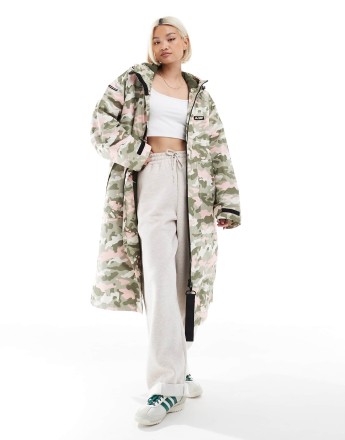 Superdry waterproof changing robe in pink camo