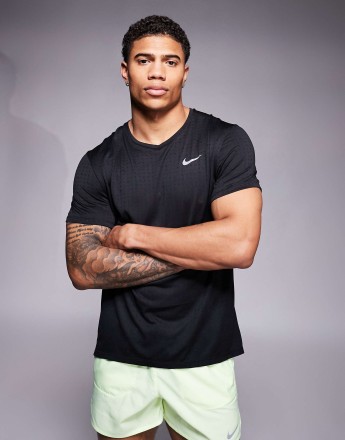 Nike Running Miler Breathe t-shirt in black
