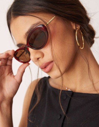 Jeepers Peepers oval sunglasses in dark red