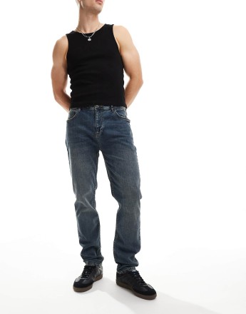 Hera relaxed denim jean in mid blue