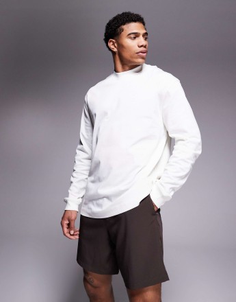 4505 quick dry long sleeve cotton oversized training t-shirt in off white