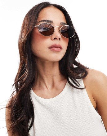 Vero Moda metal frame oval sunglasses in gold
