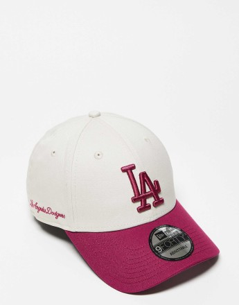 New Era LA Dodgers 9forty script side contrast peak cap in red multi