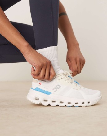 ON Cloudrunner 2 running trainers in white and blue