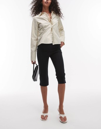 ARKET tailored capri pants with structured front leg pinktuck in black
