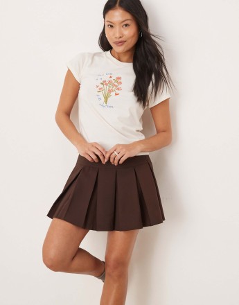 Miss Selfridge Petite  pleated mini skirt in chocolate