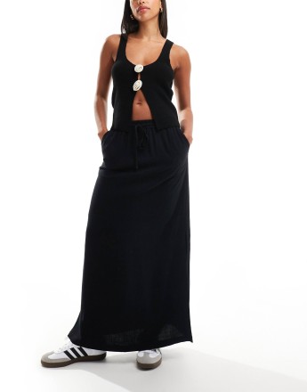 Selected Femme linen touch midi skirt in black